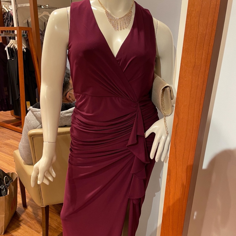 LAURA Evening Gown  Fancy Dress Size 16 NWT